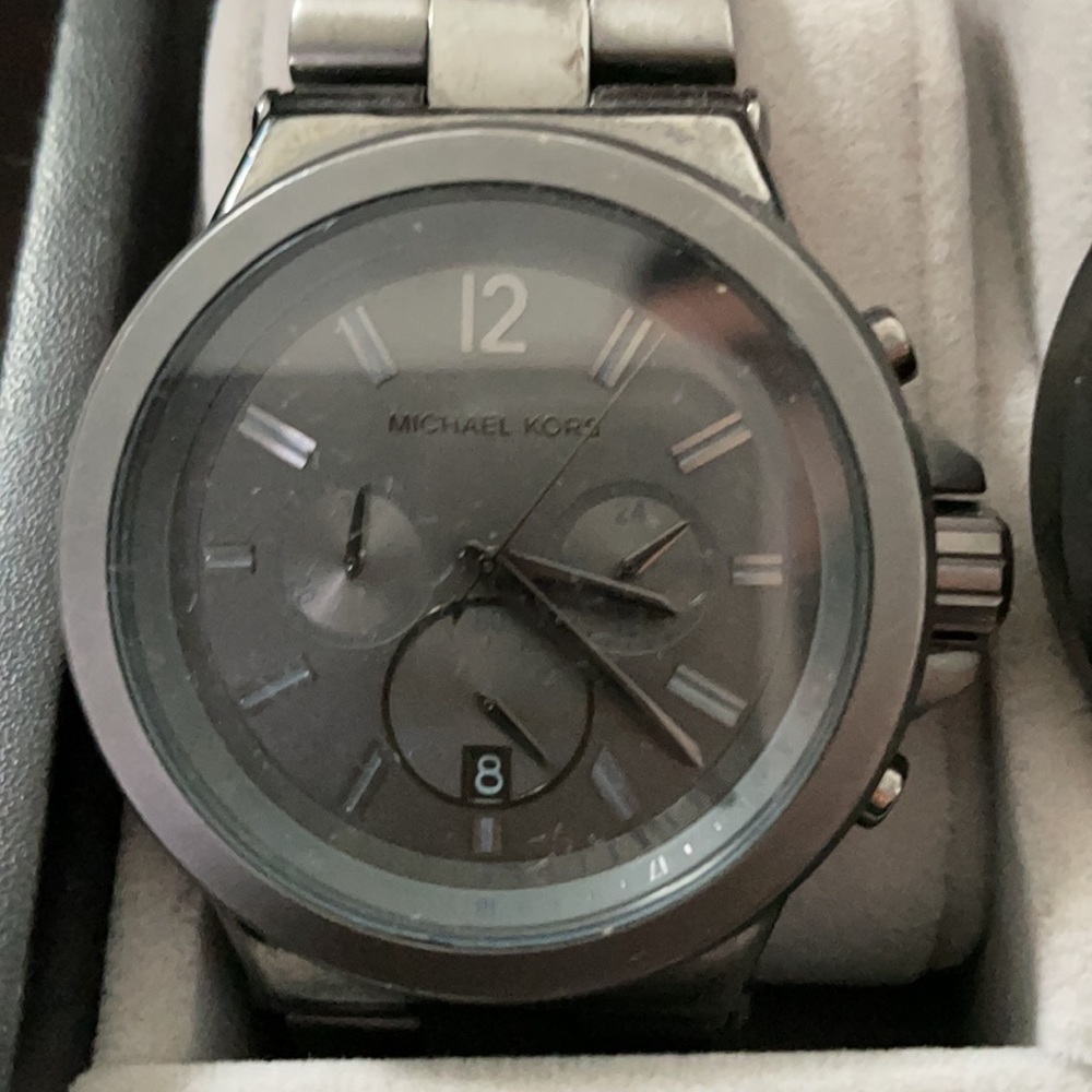 10 watches and watch case. - Picture 8 of 11
